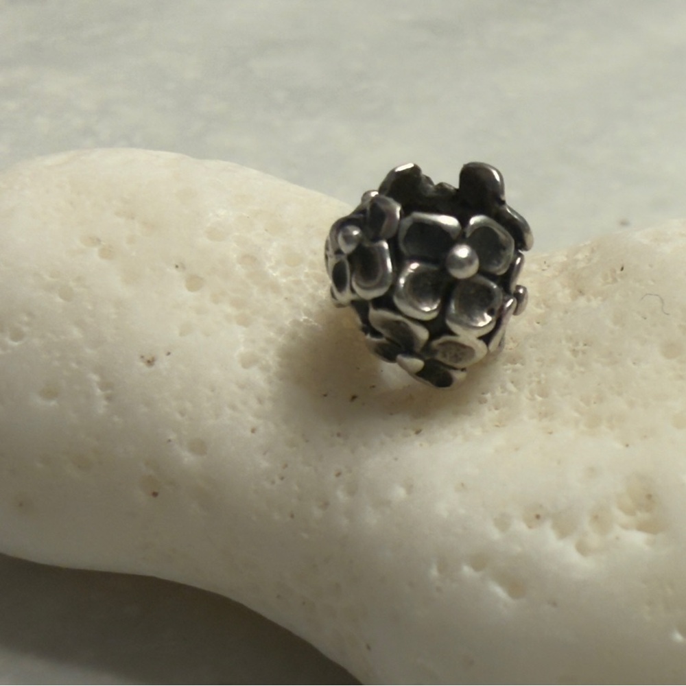 Trollbeads Silver Floral Bracelet Charm